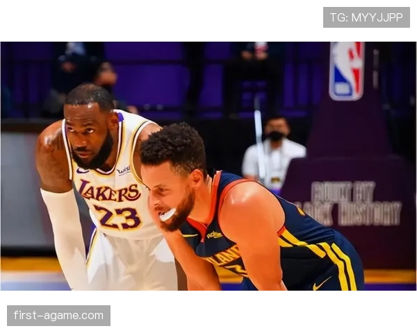 勒布朗挡拆单打拉开空间更胜库里