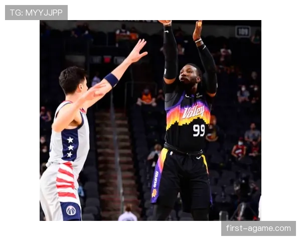 威斯布鲁克连续突破拉开球队关键时刻进攻差距