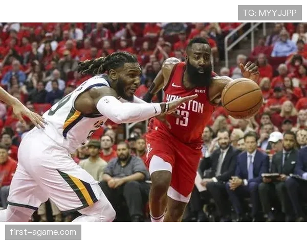 埃文·莫布里挡拆造险提升防守影响力明显拉开内线差距