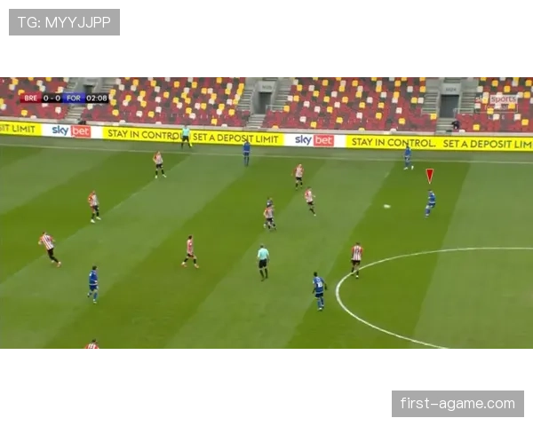 芬利无球跑动牵制防线，改变对手防守布局